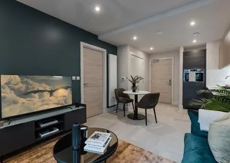 Modern In Leeds (West Yorkshire)